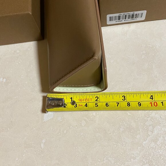 Brand new Burberry Glasses Case, Box, Cleaning Cloth and Booklet - Picture 7 of 10